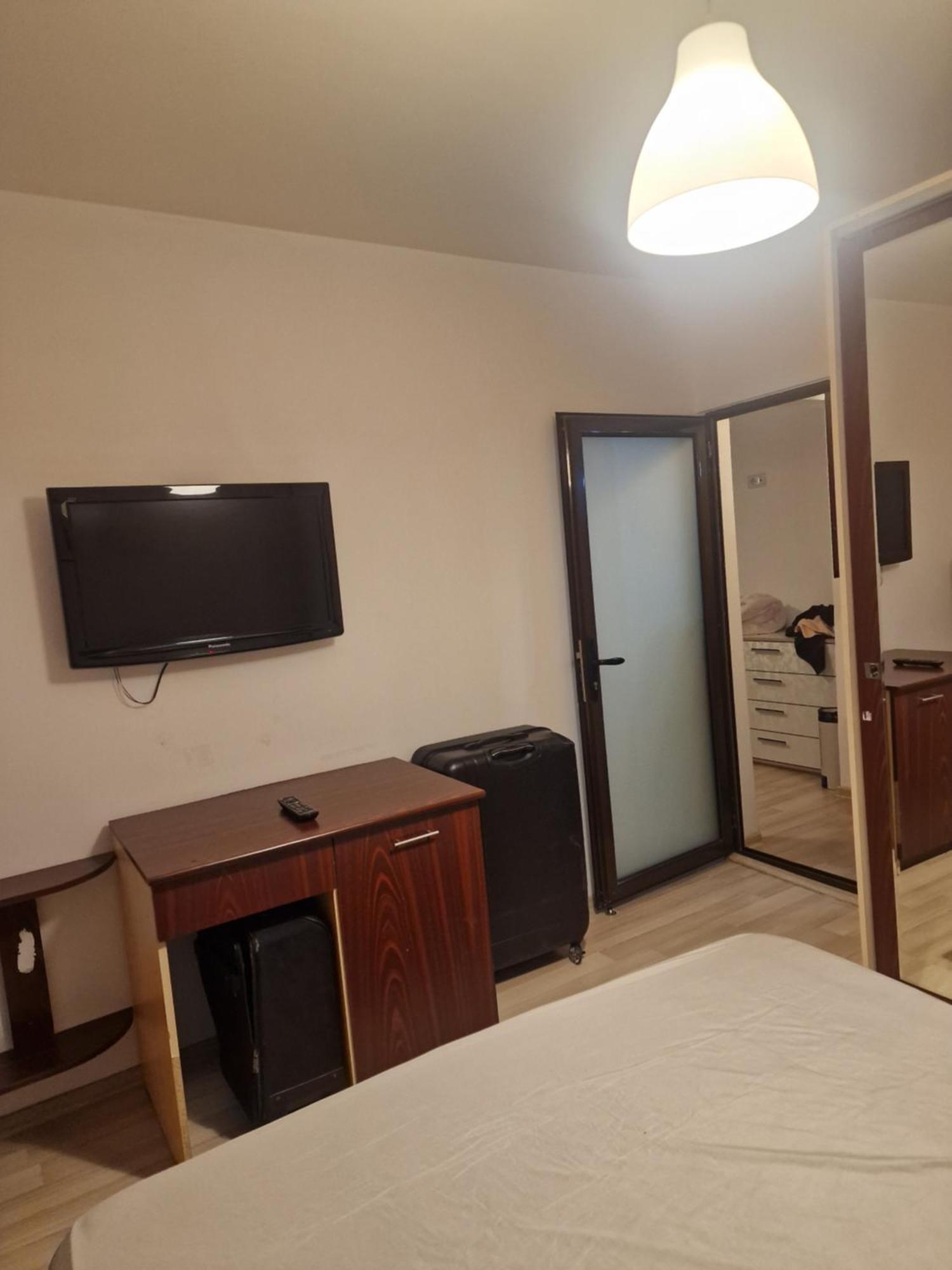 2 Bedrooms Apartment. Galaţi Dış mekan fotoğraf
